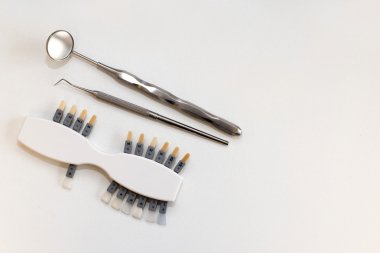 Plastik Dental implant diş renk tonu seçmek için