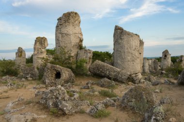 Pobiti kamani - Bulgaristan Varna yakınındaki fenomen kaya oluşumları