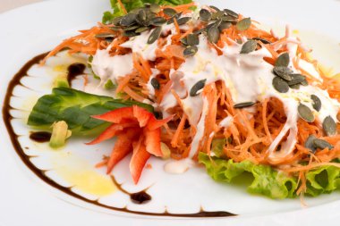 Vegan sebze salatası