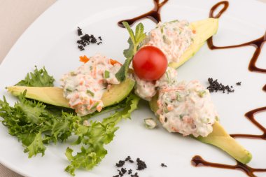 Vegan sebze salatası