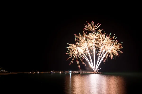 Fireworks on the beach - copy space — Stock Photo, Image