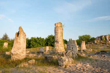 Pobiti kamani - Bulgaristan Varna yakınındaki fenomen kaya oluşumları