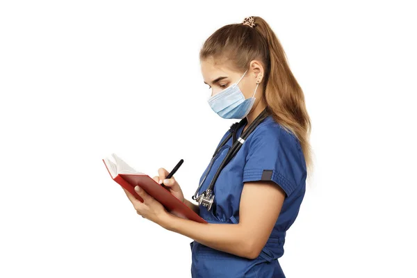 Jeune Belle Femme Médecin Robe Chirurgicale Bleue Avec Stéthoscope Cahier — Photo