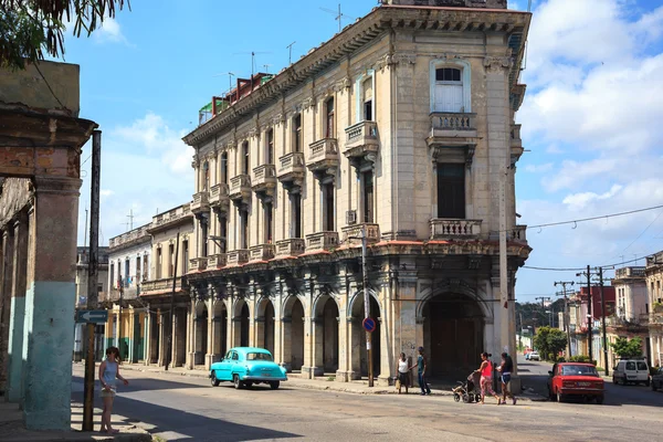 Cuban street and car — Stock Photo, Image