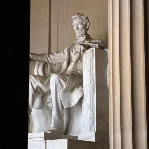 Ongewoon uitzicht op het Lincoln Memorial — Stockfoto