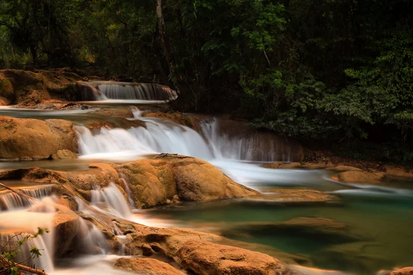 Водопады Агуа Азул — стоковое фото