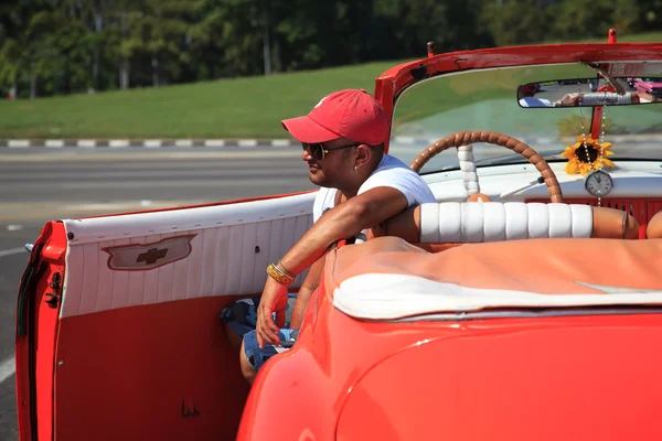 Taxi driver a Cuba — Foto Stock