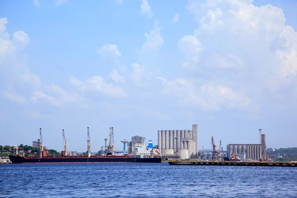 ラ ハバナ キューバの造船所 — ストック写真