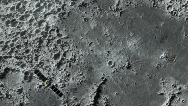 Superficie texturizada de la luna en movimiento de cerca. Satélite moviéndose a lo largo de la luna. Animación 3D. Elementos de esta imagen proporcionados por la NASA. — Vídeos de Stock