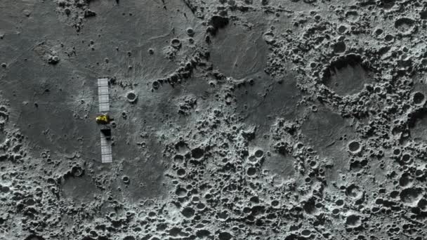 Superficie texturizada de la luna en movimiento de cerca. Satélite moviéndose a lo largo de la luna. Animación 3D. Elementos de esta imagen proporcionados por la NASA. — Vídeo de stock