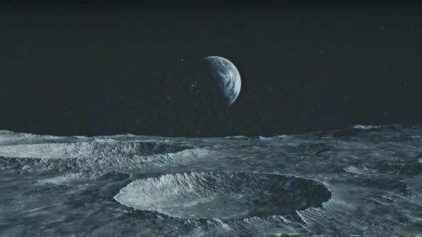 Vue de la planète Terre depuis la surface de la Lune. Espace sans air. Vol simulé de drone. L'effet des vieilles bandes et des données déformées. — Video