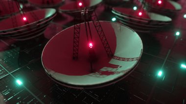 Mikro devreler ve uydu çanaklarıyla kaplı büyük bir teknolojik yüzey. Bilgi aktarımı konsepti. 3d illüstrasyon