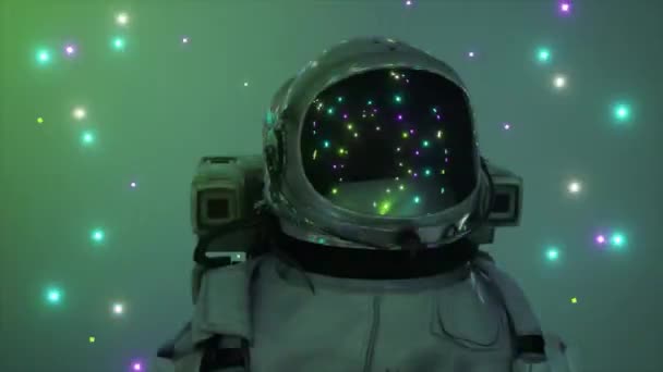 Astronaut omringd door knipperende neonlichten. Muziek en nachtclub concept. 3d animatie van een naadloze lus — Stockvideo