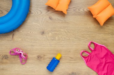 Küçük kızın plaj aksesuarları