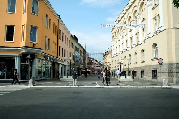 Banja Luka Bosnia Junio 2008 Calle Veselina Maslese Rodeada Tiendas —  Fotos de Stock