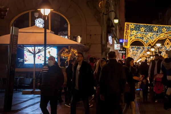 Belgrade Serbia December 2020 Selective Blur Man Wearing Facemask Out — Stock Photo, Image