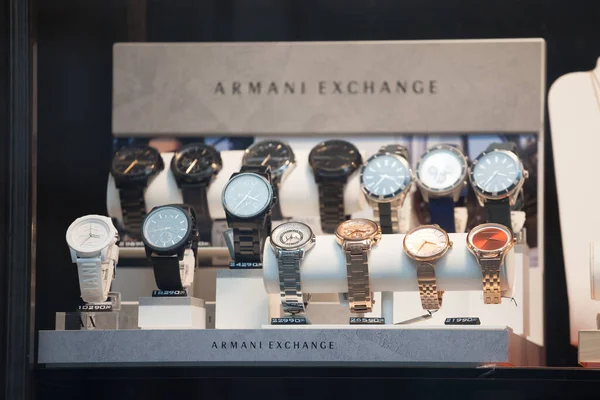 Belgrade Serbie Février 2021 Flou Sélectif Sur Logo Armani Exchange — Photo