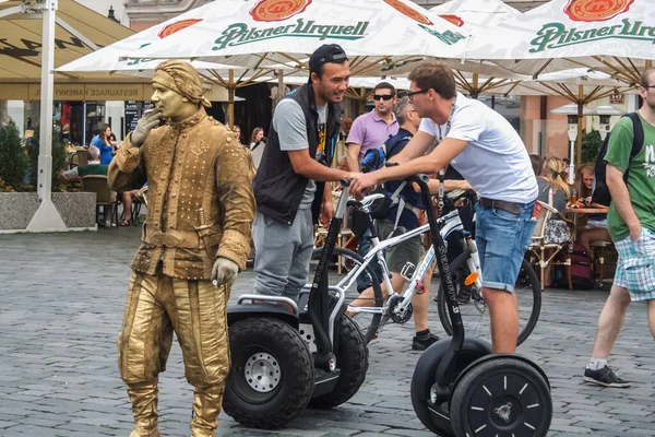 Prague Czechia September 2012 Men Tourists Riding Segways Next Living — Stock Photo, Image