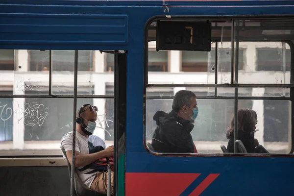 Belgrade Serbie Mai 2021 Jeune Homme Avec Casque Fenêtre Tramway — Photo