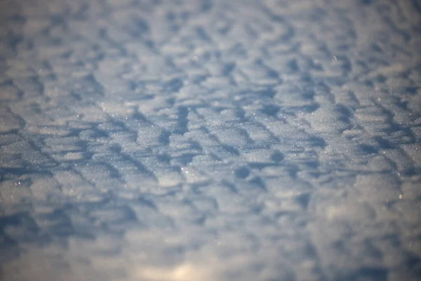 テクスチャ 雪のカバー 吹雪の痕跡 フィールドの浅い深さ — ストック写真