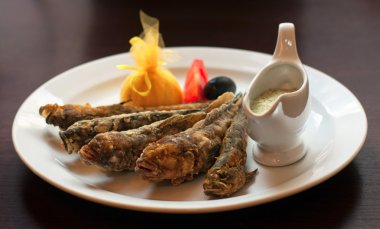 soslu kızarmış boğa buzağı