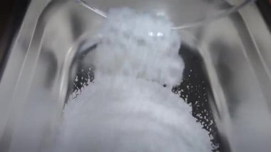 Ellerinizi kapatın ve sağlıklı pancar salatası hazırlayın..