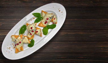 Tavuklu kızarmış krep..