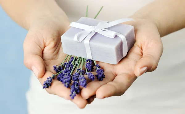 Lavanda e sabão — Fotografia de Stock