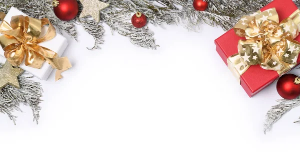Рождественские Украшения Подарки Замороженными Ветками — стоковое фото