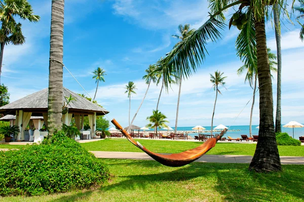 Tropical Beach Resort on the island — Stock Photo, Image