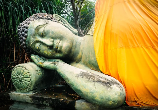 Sleeping Buddha. Temple of Buddha in Buriram. — Stock Photo, Image