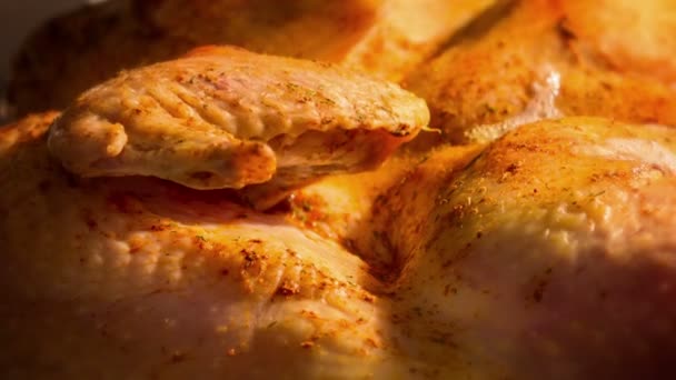 Cottura pollo alla griglia — Video Stock