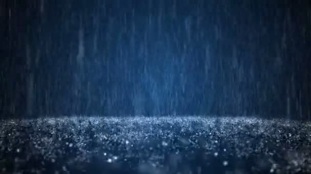 Lluvia sobre fondo azul oscuro — Vídeo de stock