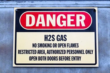 Beyaz Tehlike H2S Benzin İşareti
