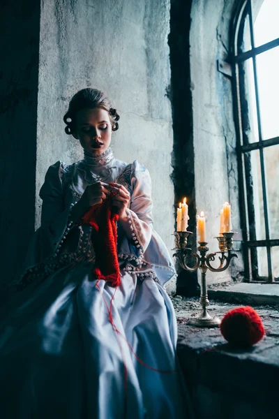 Mulher em vestido vitoriano — Fotografia de Stock