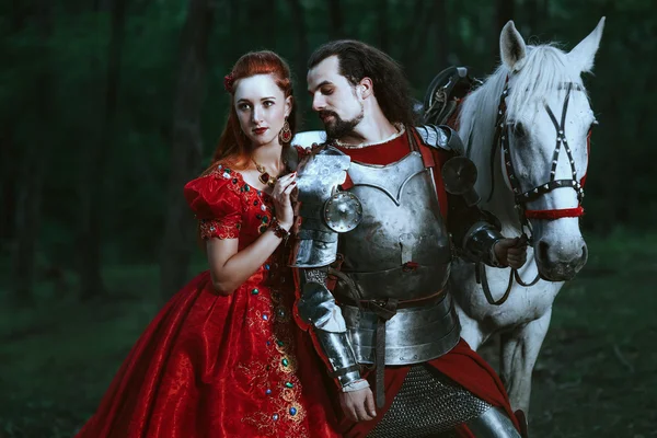 Medieval knight with lady — Stock Photo, Image