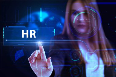 İş, Teknoloji, İnternet ve ağ konsepti. Genç işadamı geleceğin sanal ekranı üzerinde çalışıyor ve yazıyı görüyor: