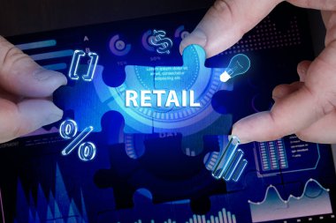 İş, Teknoloji, İnternet ve ağ konsepti. Genç işadamı geleceğin sanal ekranı üzerinde çalışıyor ve yazıyı görüyor: