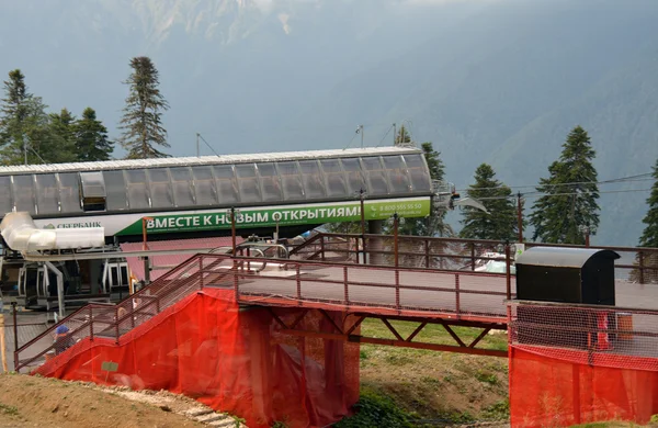 The cable way station in Krasnaya Poliana, Gorki resort — Stock Photo, Image