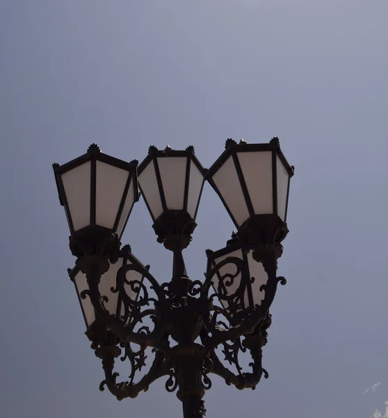 De lampen van een vreemde vorm — Stockfoto