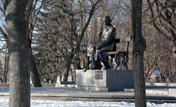 Anıt Taras Şevçenko, Chernihiv, Ukrayna — Stok fotoğraf