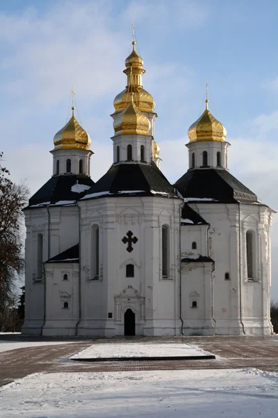 Храм Святої Катерини в Україні, м. Чернігів, в зимовий метеорологічних — стокове фото