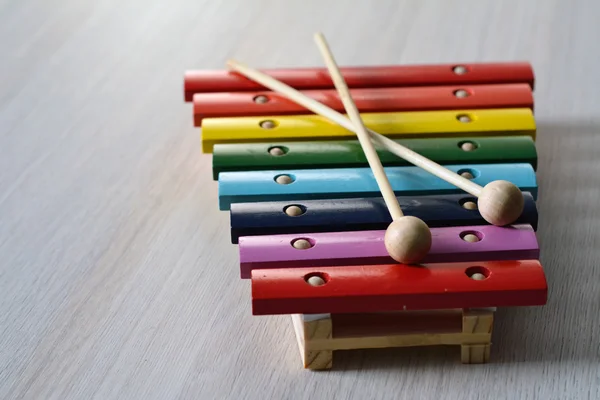 Xilófono arco iris de madera para niños — Foto de Stock