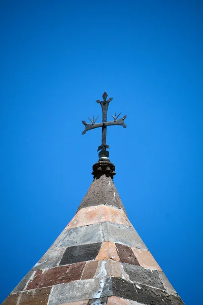 Kereszt a tetőn, a Sevanavank templom — Stock Fotó