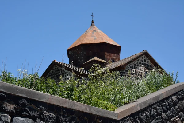 Detail of the Sevan church on the peninsula of lake Sevan — Stock Photo, Image