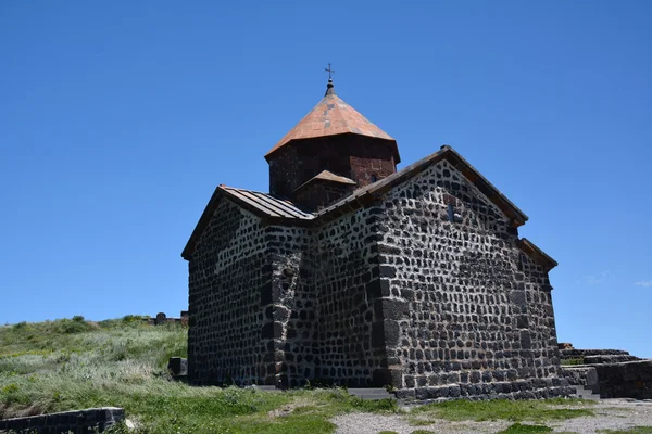 Iglesia en el complejo del templo Sevanavank — Foto de Stock