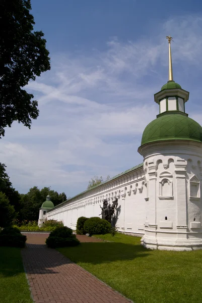 Muralla del monasterio de Novgorod-Severskiy —  Fotos de Stock