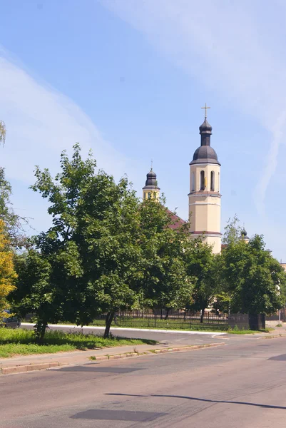 CHERNIHIV, 04.07.2015 - construcción de la iglesia católica en Chernihiv — Foto de Stock