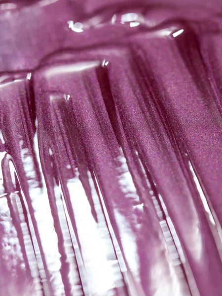 Фиолетовая текстура помады. Макрофотография красоты — стоковое фото