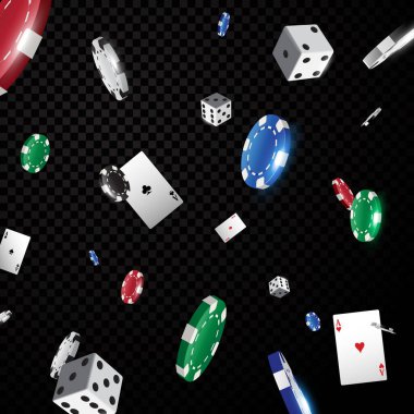 Çok renkli kumarhane poker çipleri siyah şeffaflık arka planında izole düşüyor
